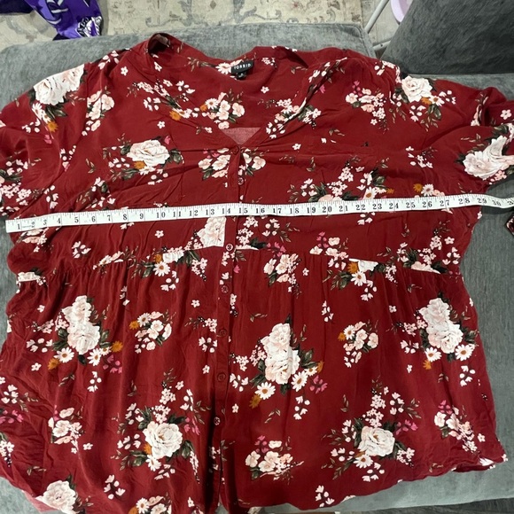 Torrid Burgundy Floral Babydoll Tunic - Size 5 - Picture 7 of 10